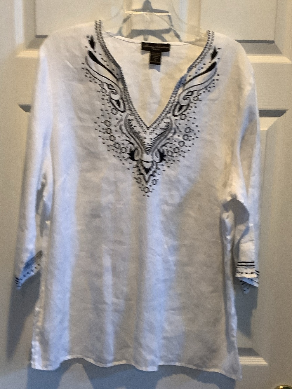 Marisa Christina White‎ Linen Tunic with Black Embroidery